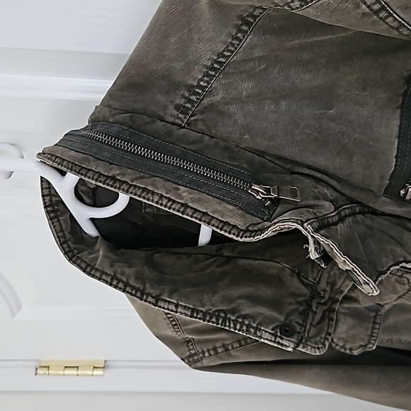 G.H. Bass & Co. Green Utility Jacket!!! - Picture 10 of 16